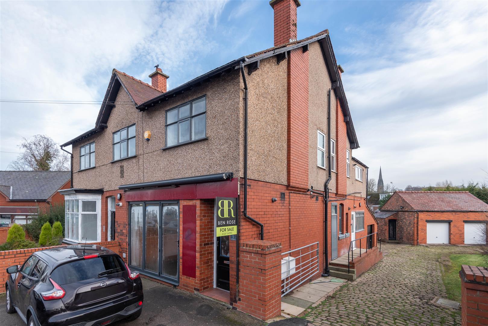 4 bed property in The Common, Wigan